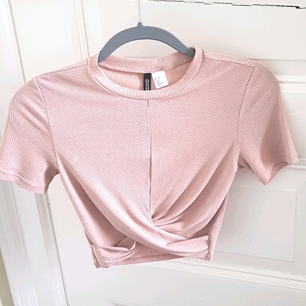 H&M Divided Pink Cropped Top